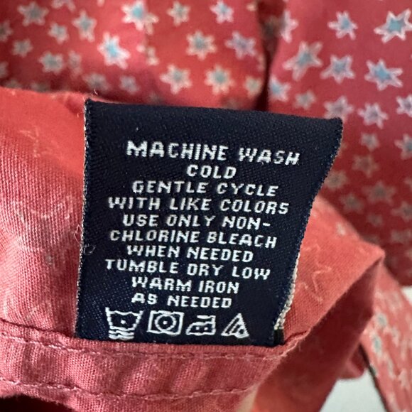 Nickel & Iron Red w/ Blue Star Pattern Large Men's Short Sleeve Shirt - Picture 5 of 10